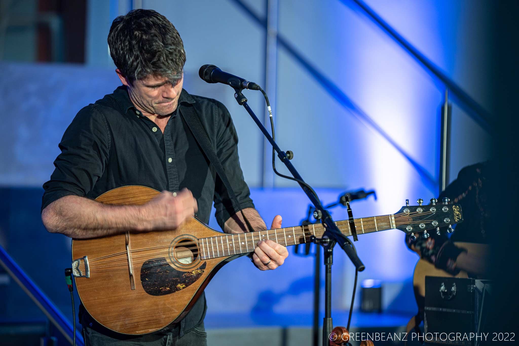 Seth Lakeman playing Irish Bouzouki live at The Box in Plymouth 2022