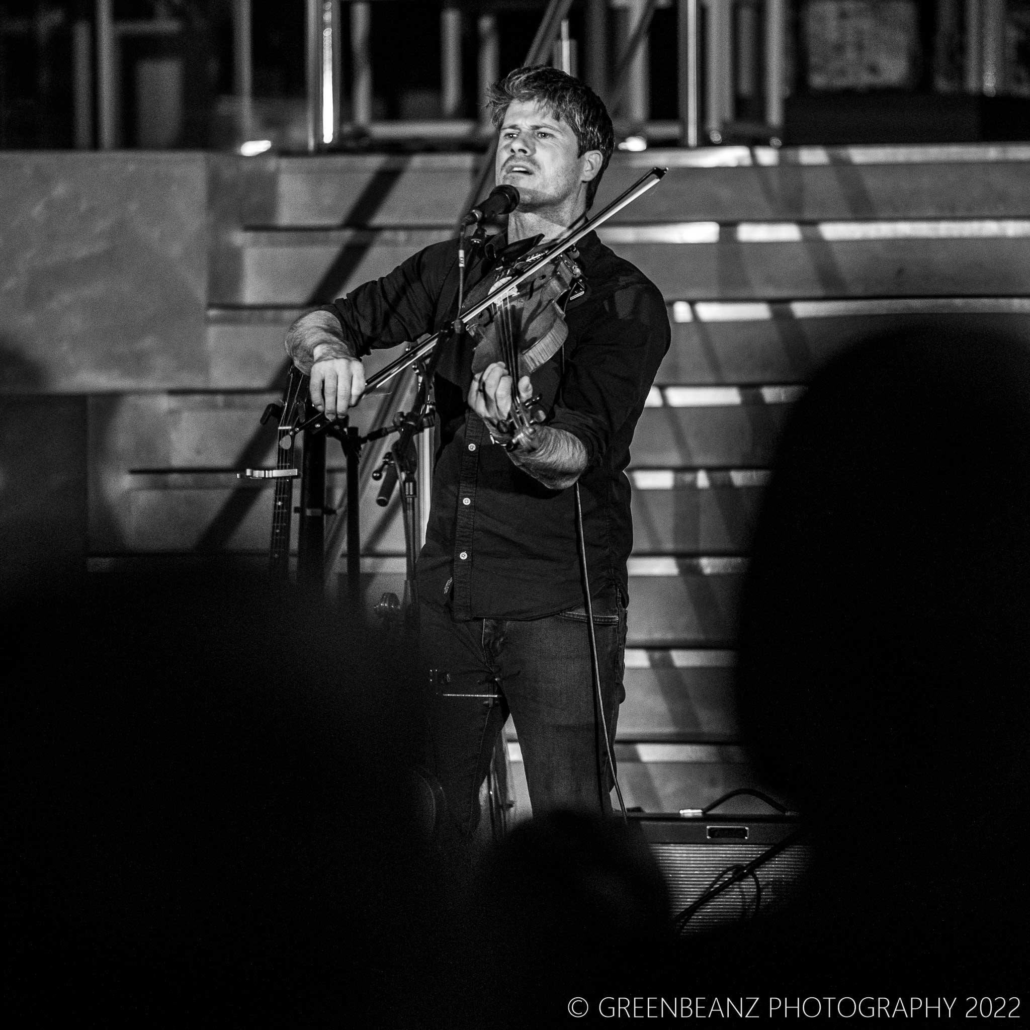 Seth Lakeman mesmorises the audience at The Box in Plymouth 2022