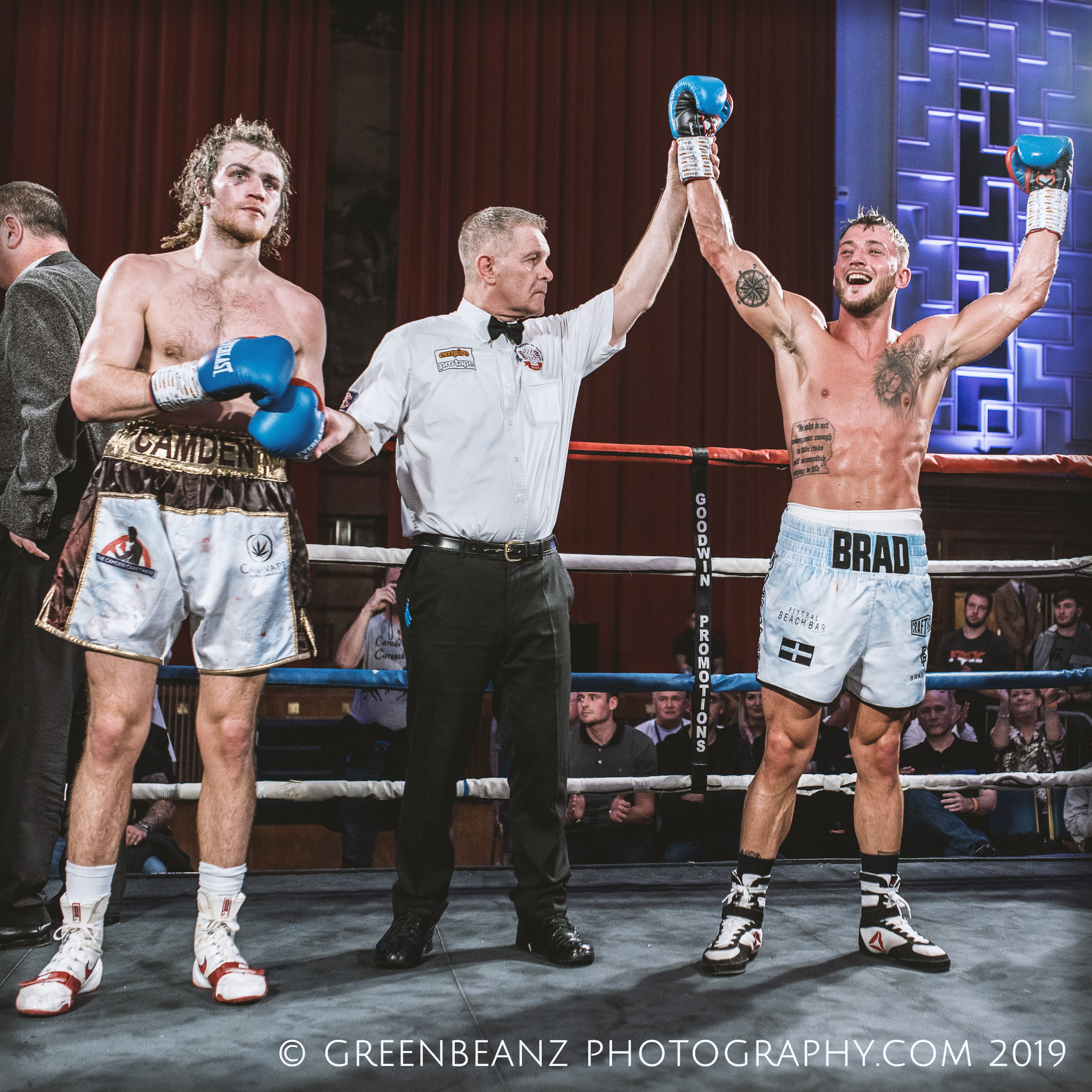 Brad Pauls successfully defends his Southern Area Middleweight Title