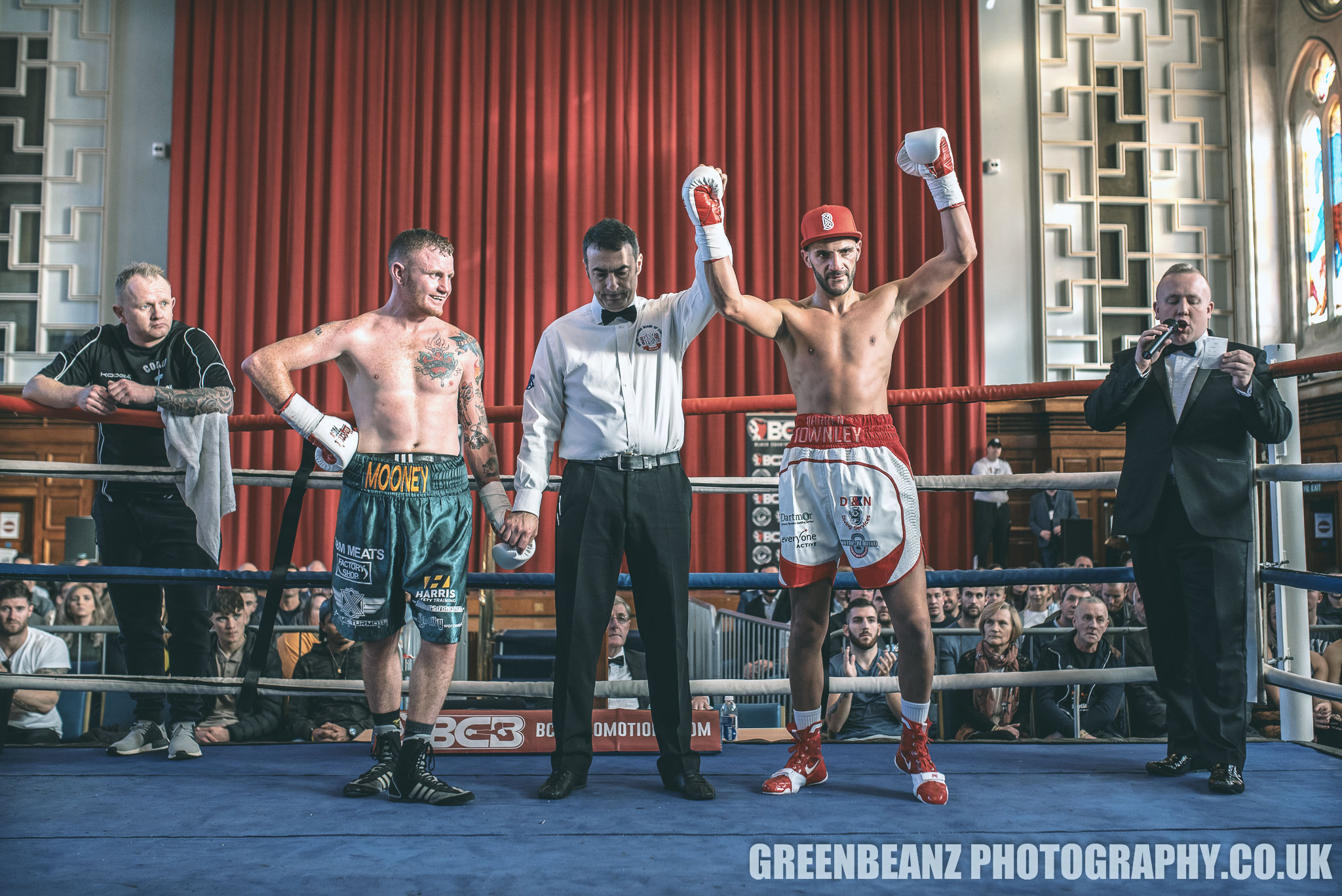 Reff raising the hand of winning boxer Darren Townley at Plymouth Guildhall 