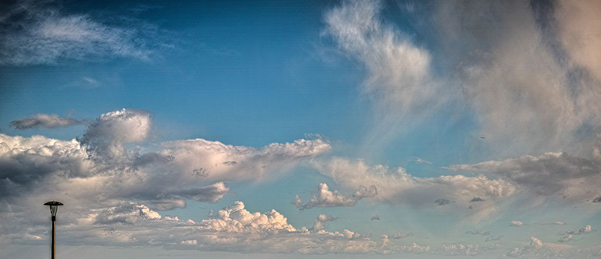 cloud photograph with lampost