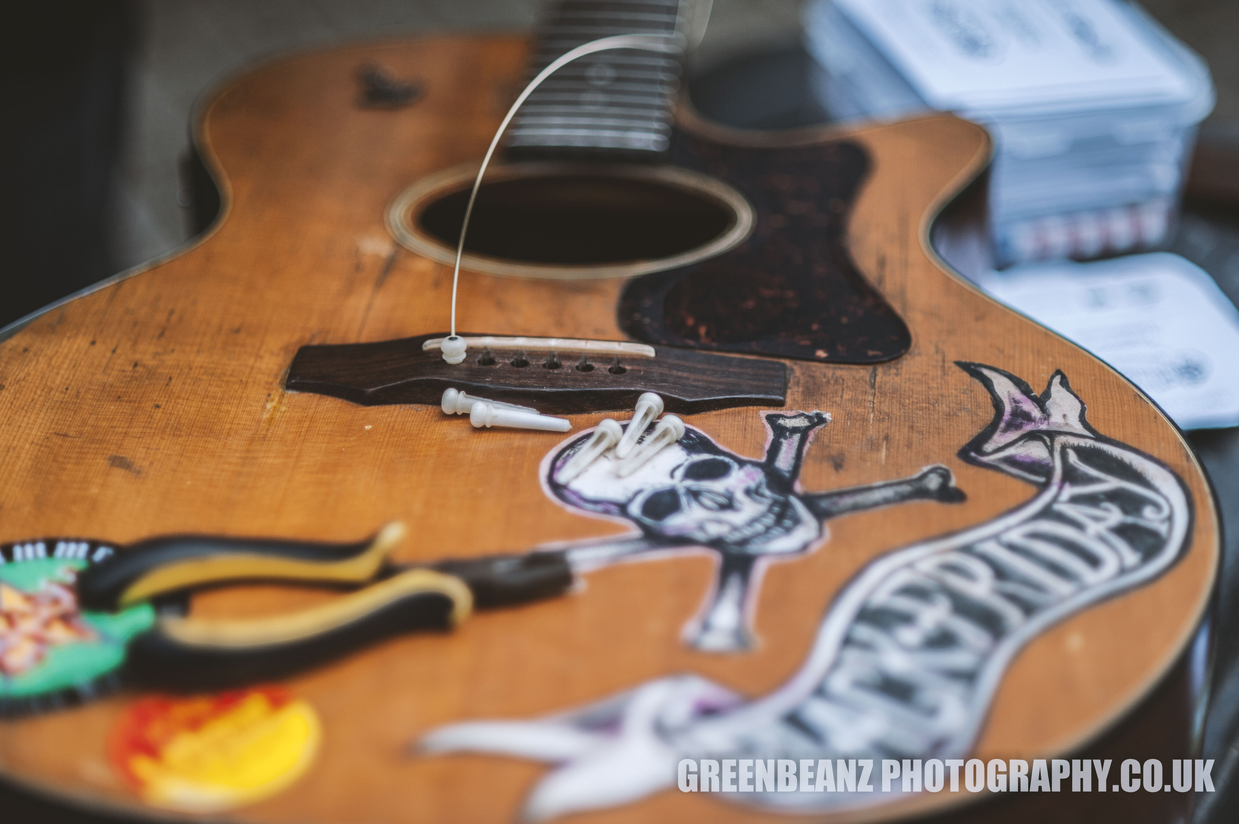 Photograph of Toms-Guitar