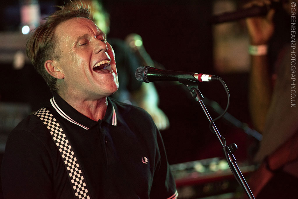 Dave Wakeling of The English Beat in Iconic UK music photograph singing in Cornwall
