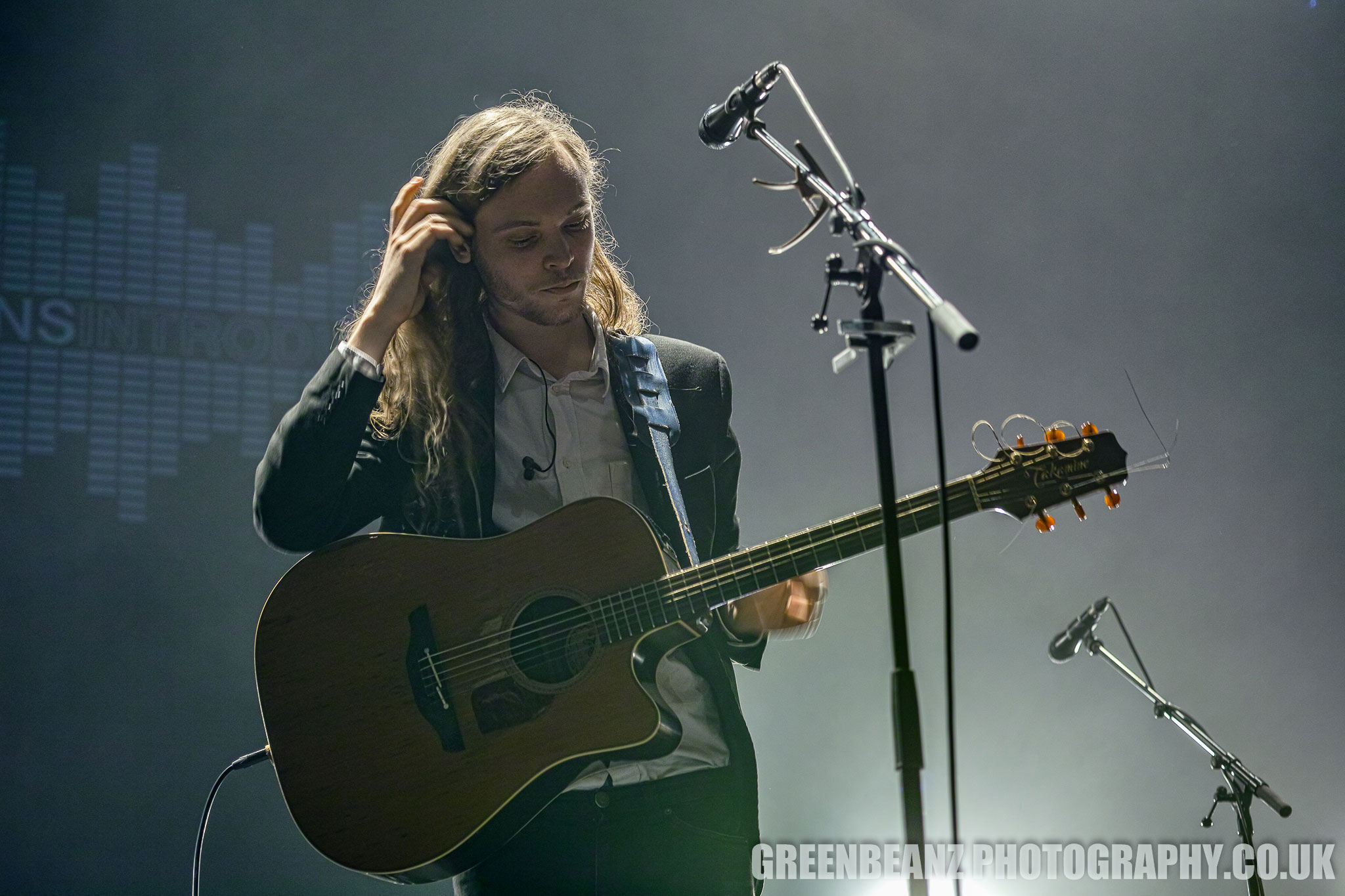  Jonathan Stafford live at Plymouth Pavilions Introduces